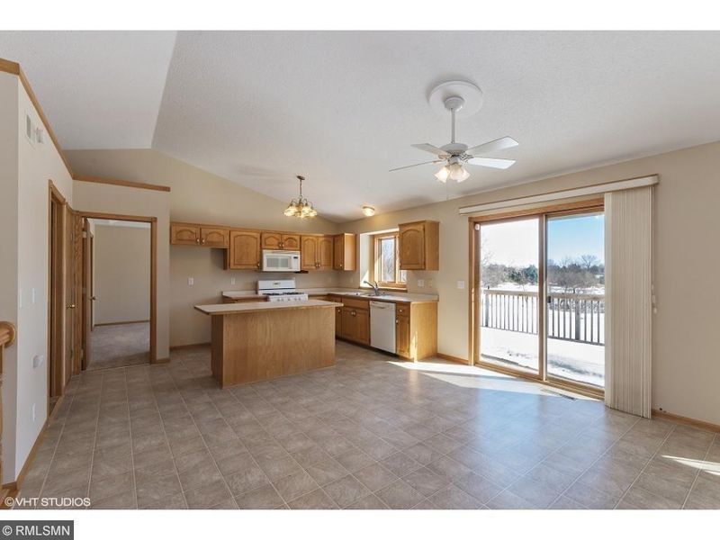 27117 Quinlan Ave, Lindstrom, MN 55045