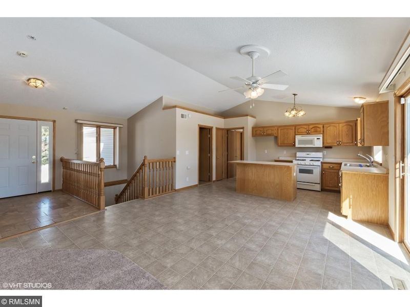 27117 Quinlan Ave, Lindstrom, MN 55045