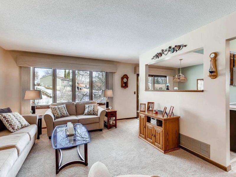 11042 108th Ave N, Maple Grove, MN 55369