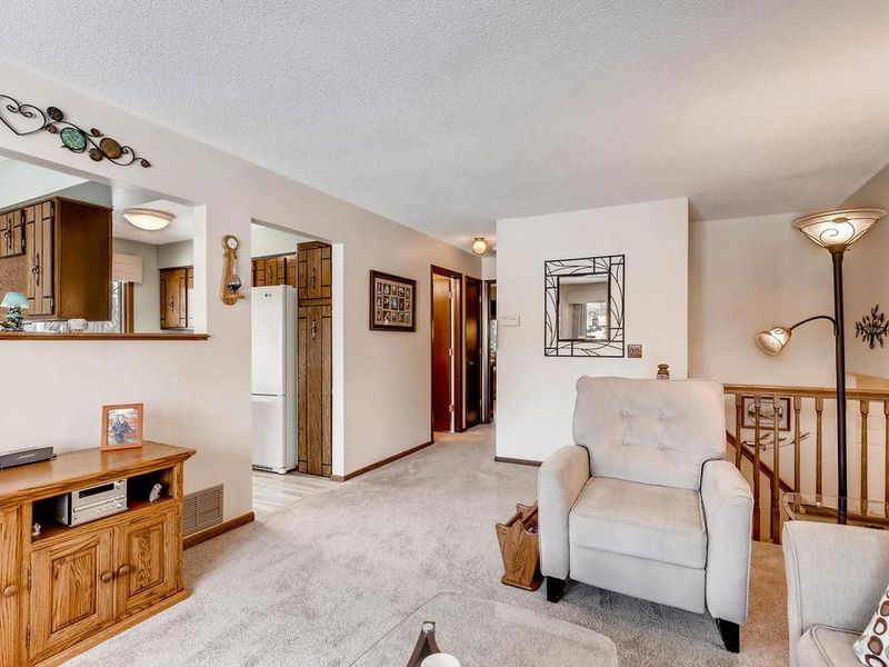 11042 108th Ave N, Maple Grove, MN 55369