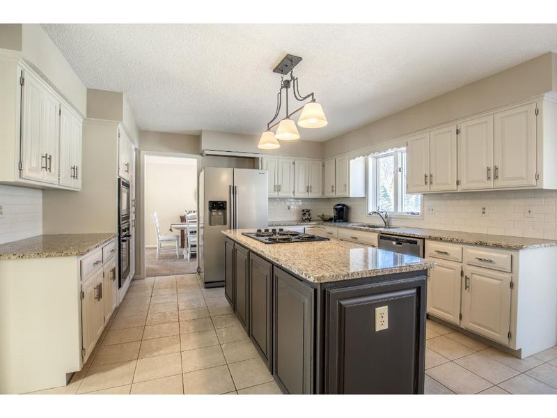 6335 Glacier Ln N, Maple Grove, MN 55311