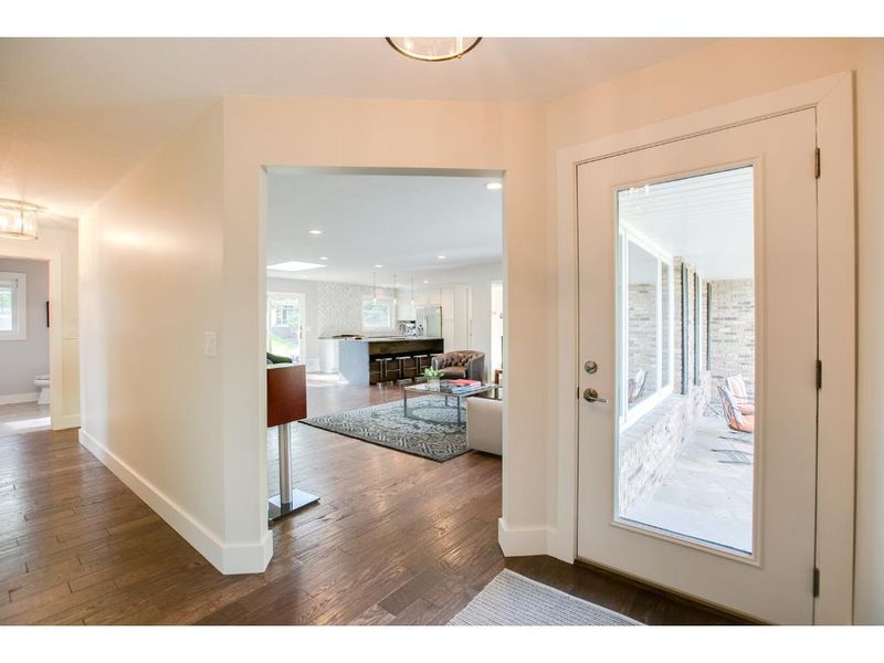 6609 Tracy Ave, Edina, MN 55439