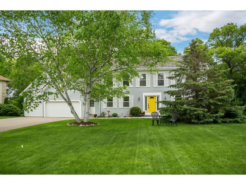 1391 Chatterton Rd, Eagan, MN 55123