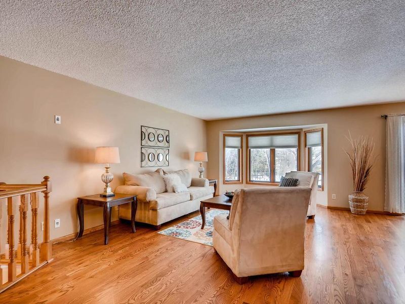 7977 Cloman Ave, Inver Grove Heights, MN 55076
