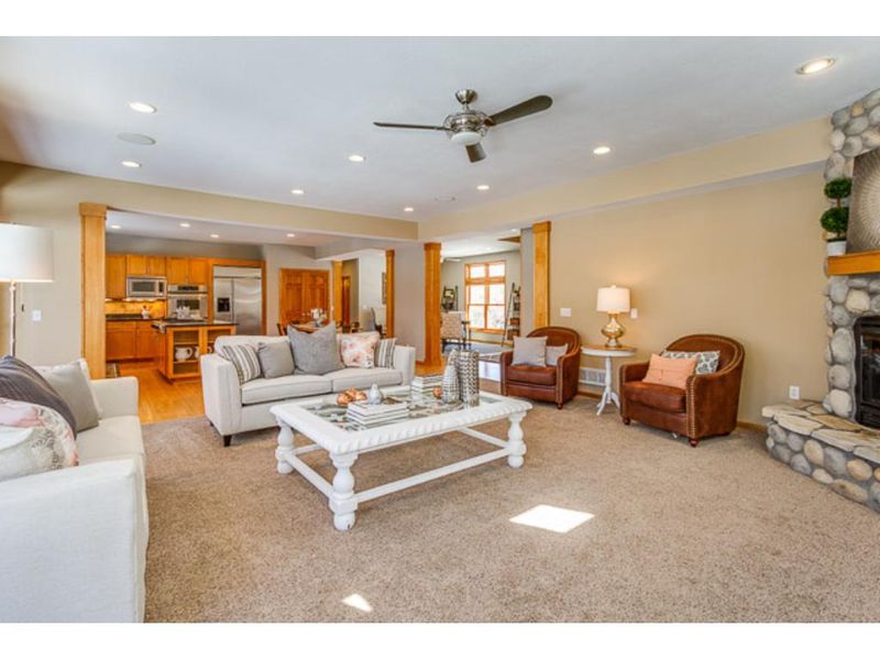 2850 Timberview Trl, Chaska, MN 55318