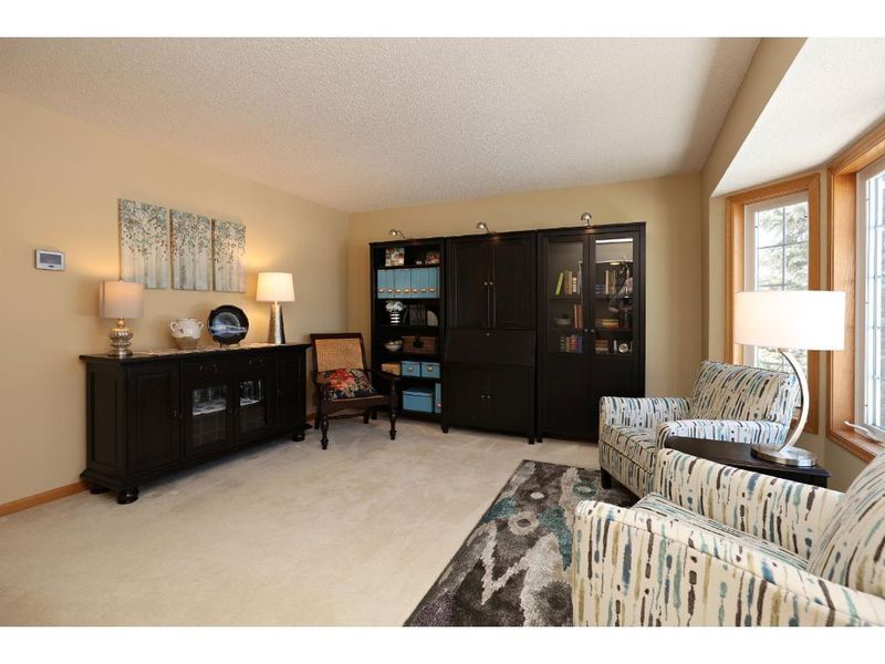 20142 Canberra Ct, Farmington, MN 55024