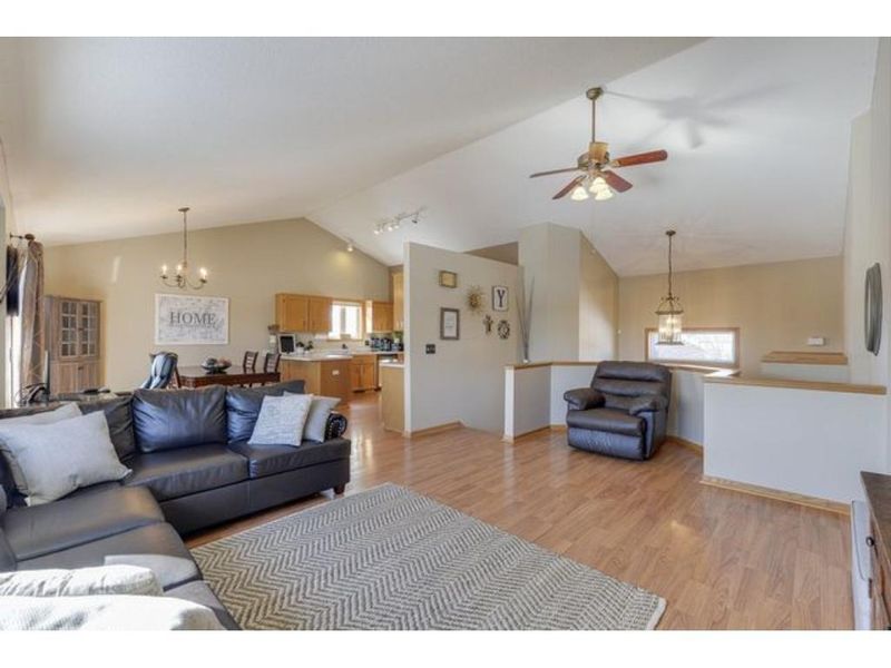 6898 173rd St W, Farmington, MN 55024