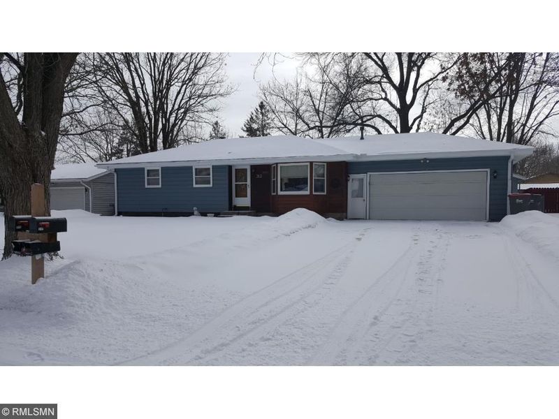 312 108th Ave NW, Coon Rapids, MN 55433
