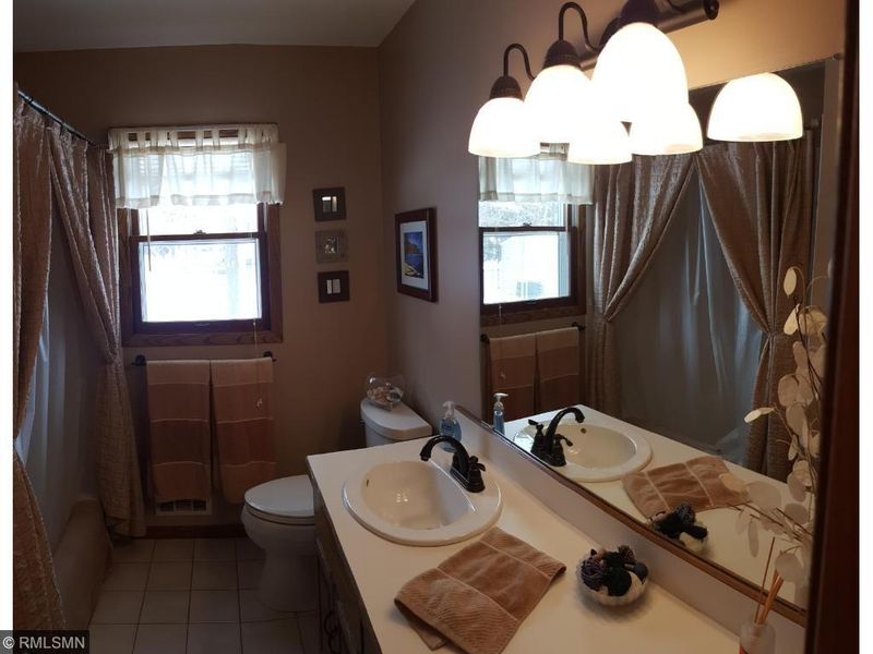 312 108th Ave NW, Coon Rapids, MN 55433