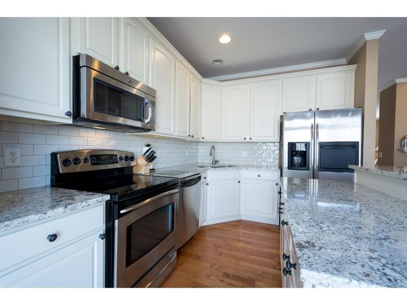16265 50th Ave N, Plymouth, MN 55446