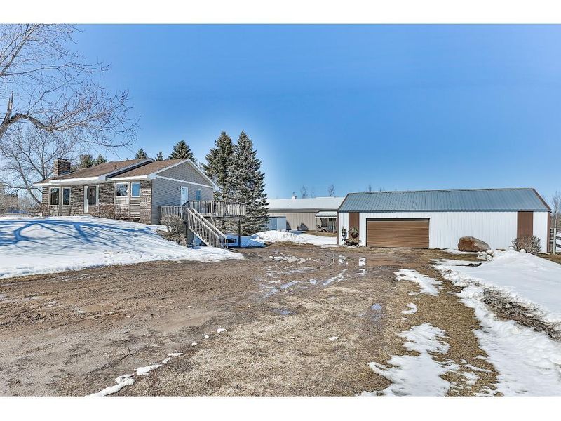 9121 Viking Blvd NW, Nowthen, MN 55330