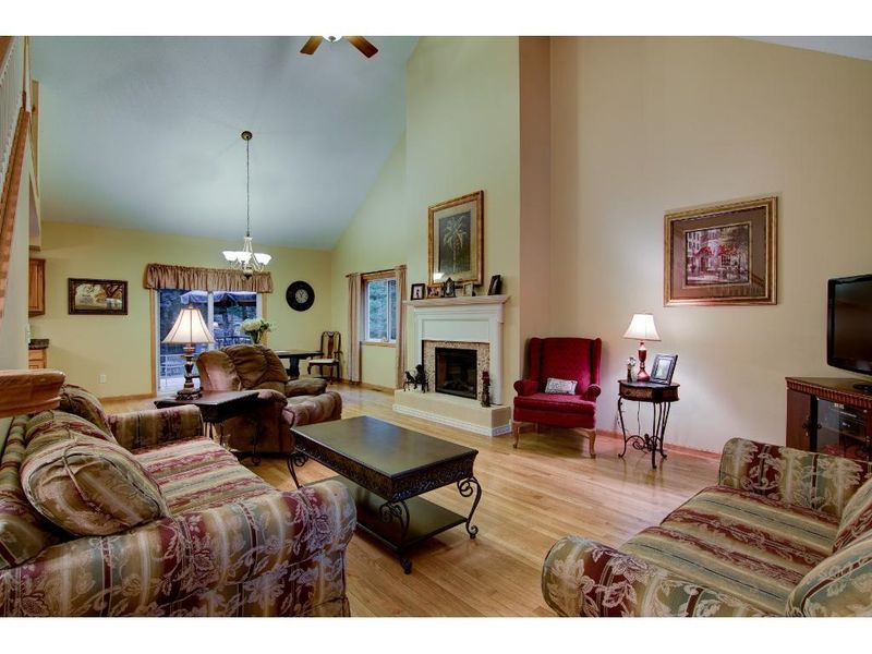 5468 Tower Dr, Eau Claire, WI 54703