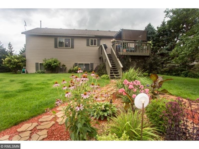 32035 Northwood Ln, Saint Cloud, MN 56303