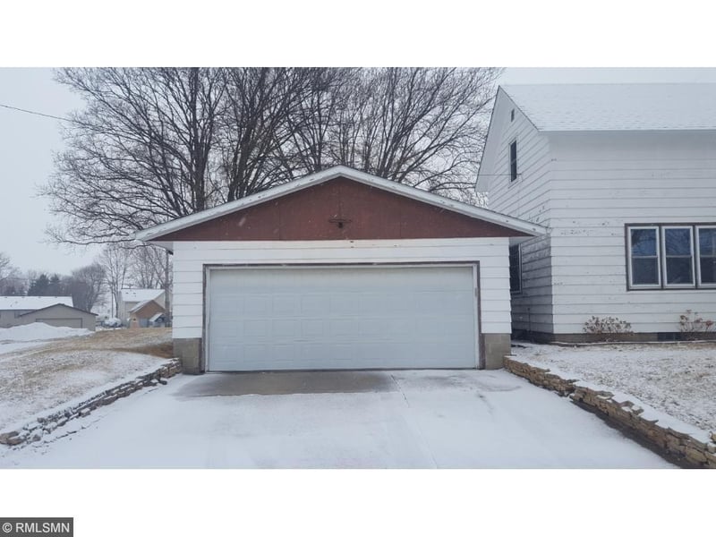 250 Railroad St, Hamburg, MN 55339