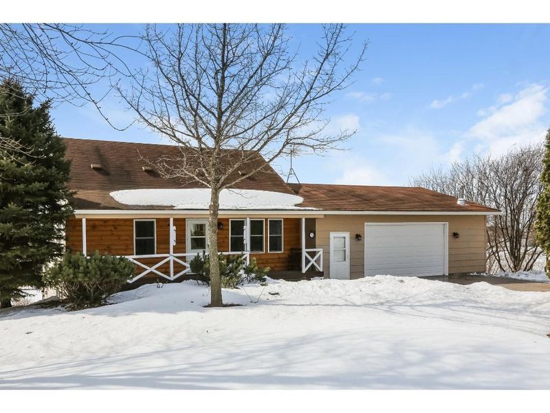 1661 E 245th St, New Prague, MN 56071