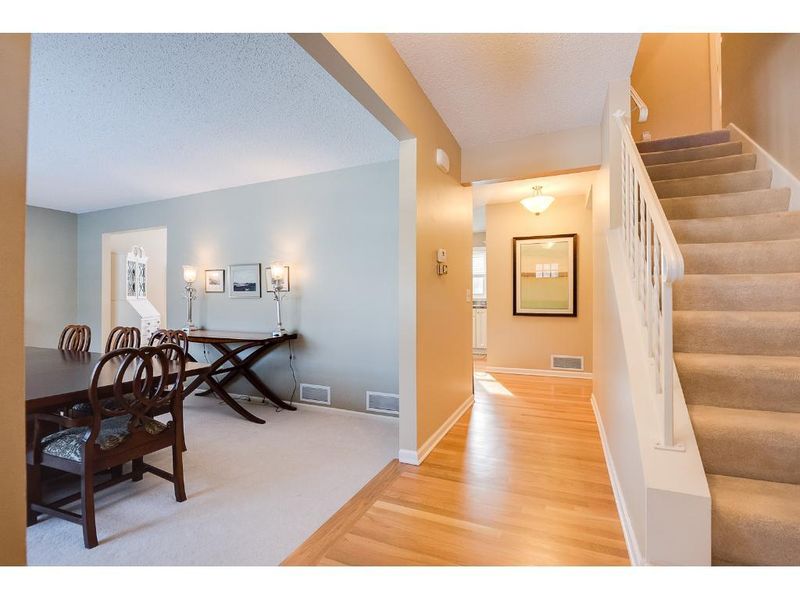 13103 April Ln, Minnetonka, MN 55305