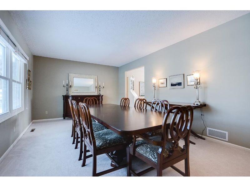 13103 April Ln, Minnetonka, MN 55305