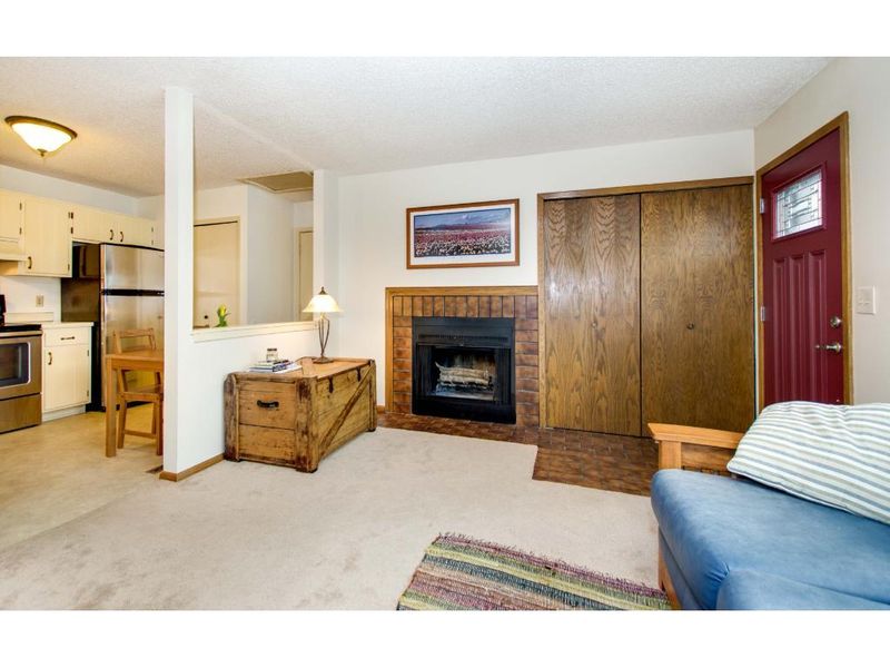 7823 85th Ct N, Brooklyn Park, MN 55445