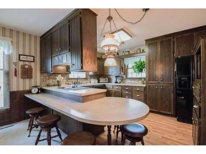 13501 York Ave S, Burnsville, MN 55337