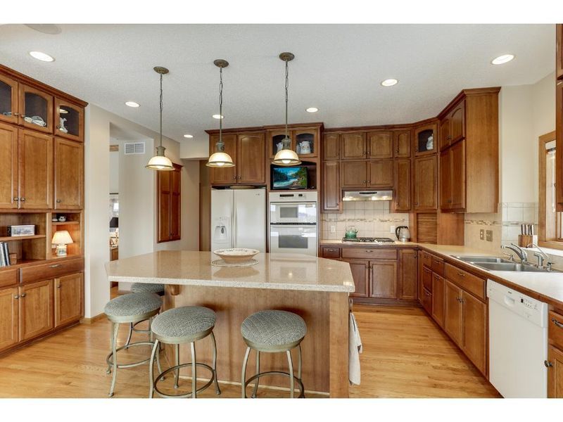 5426 Frontenac Cir, Lonsdale, MN 55046
