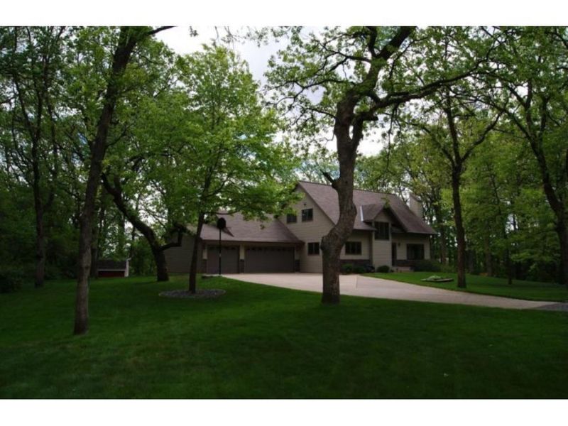 338 N Hickory St, Royalton, MN 56373
