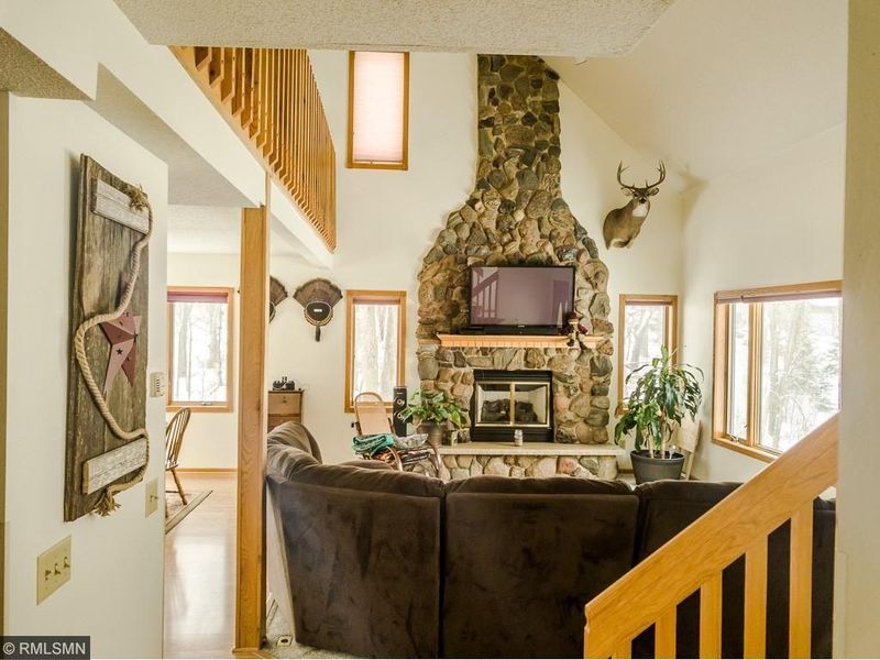 338 N Hickory St, Royalton, MN 56373
