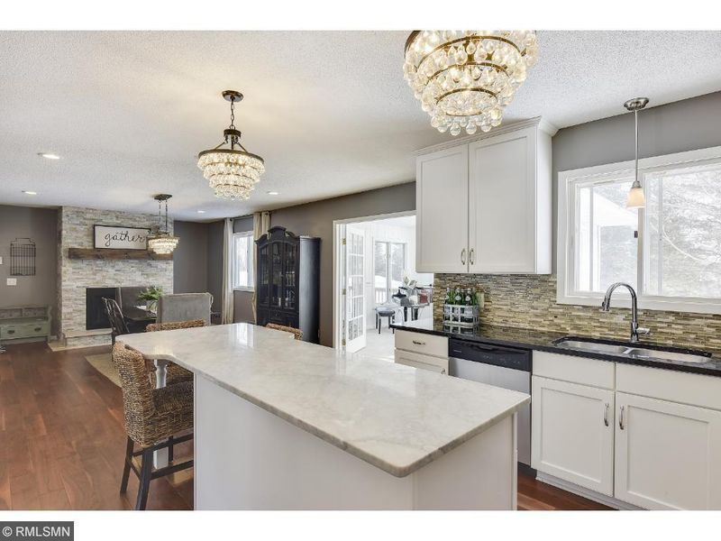 335 Pleasant View Rd, Chanhassen, MN 55317