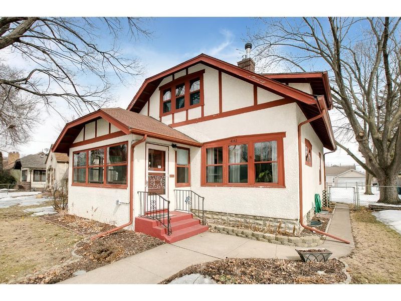 4142 Quail Ave N, Robbinsdale, MN 55422