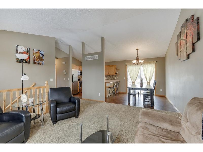 800 Sunset St, Buffalo, MN 55313