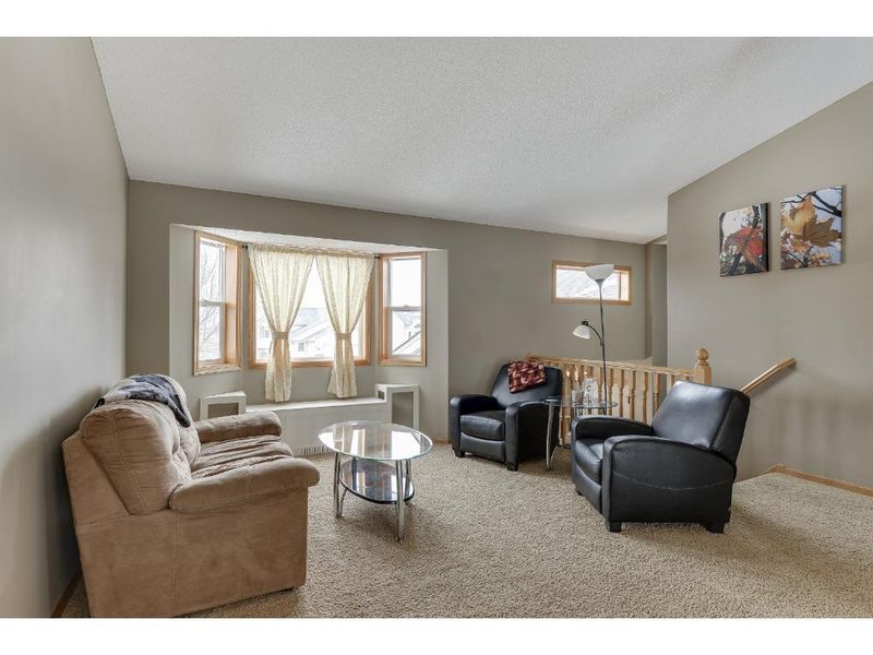 800 Sunset St, Buffalo, MN 55313