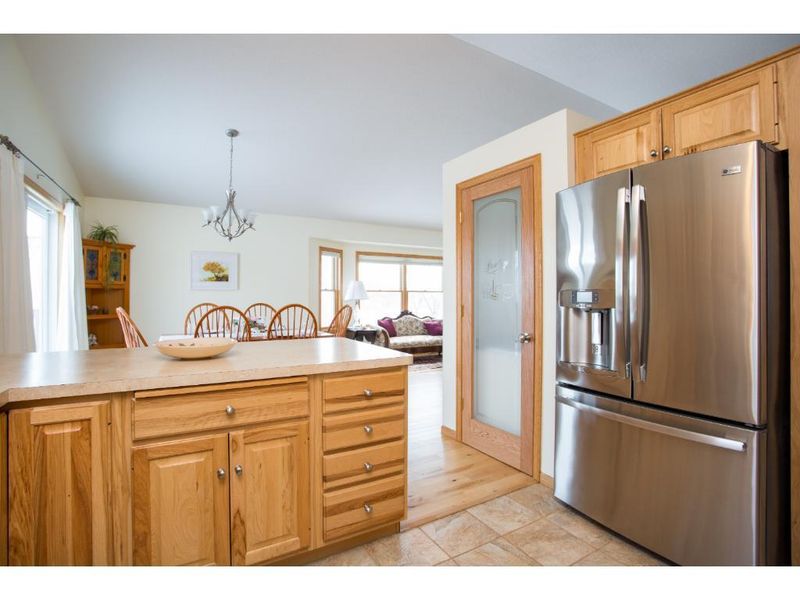 1528 Covey Dr, River Falls, WI 54022