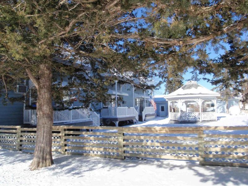 112 Main St W, Nevis, MN 56467