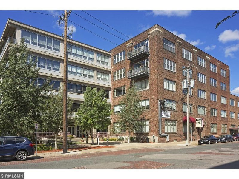 901 N 3rd St #402, Minneapolis, MN 55401
