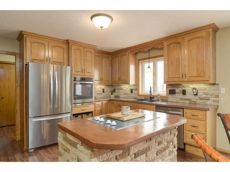 23620 Birch Rd, Rogers, MN 55374