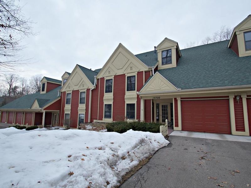 15700 26th Ave N #C, Plymouth, MN 55447