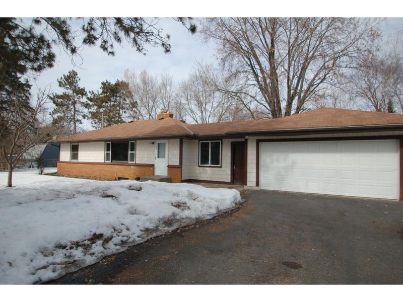 1567 County Road I W, Shoreview, MN 55126