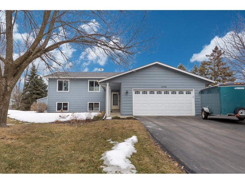7175 Gerdine Ct, Lakeville, MN 55068