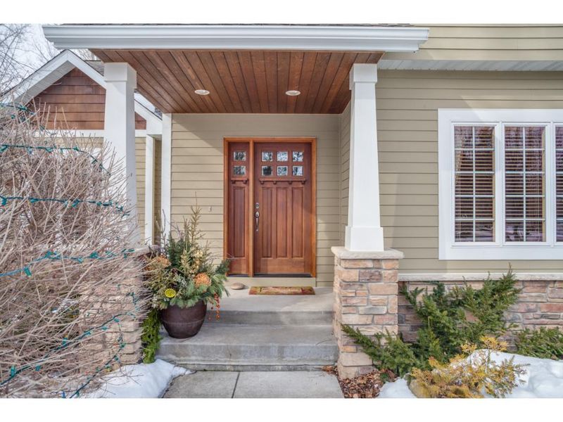5335 Eastview Ave, Mound, MN 55364