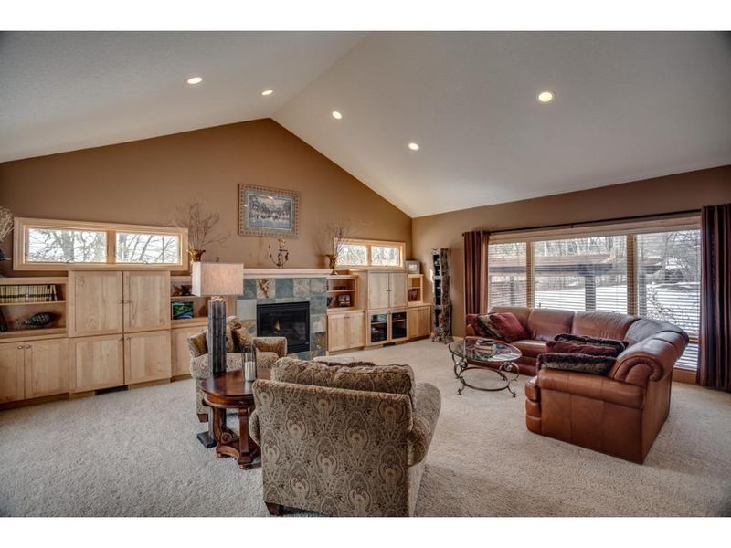 5335 Eastview Ave, Mound, MN 55364