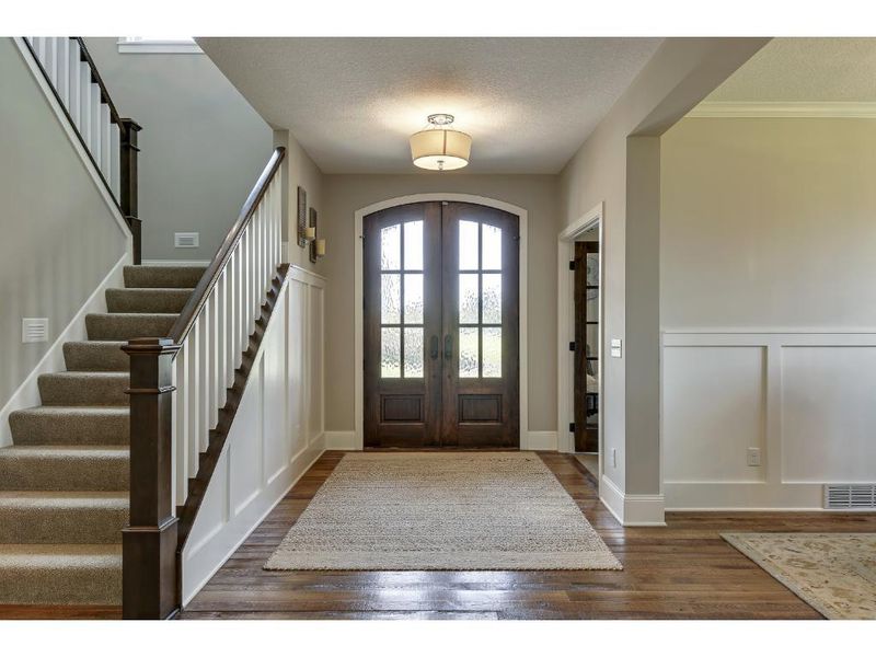 14313 Grantaire Ln N, Hugo, MN 55038