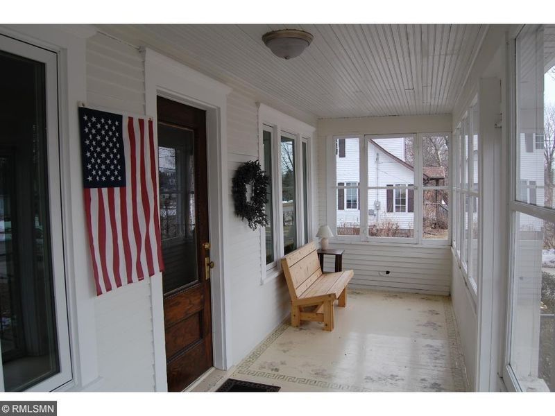 455 4th St SE, Cokato, MN 55321