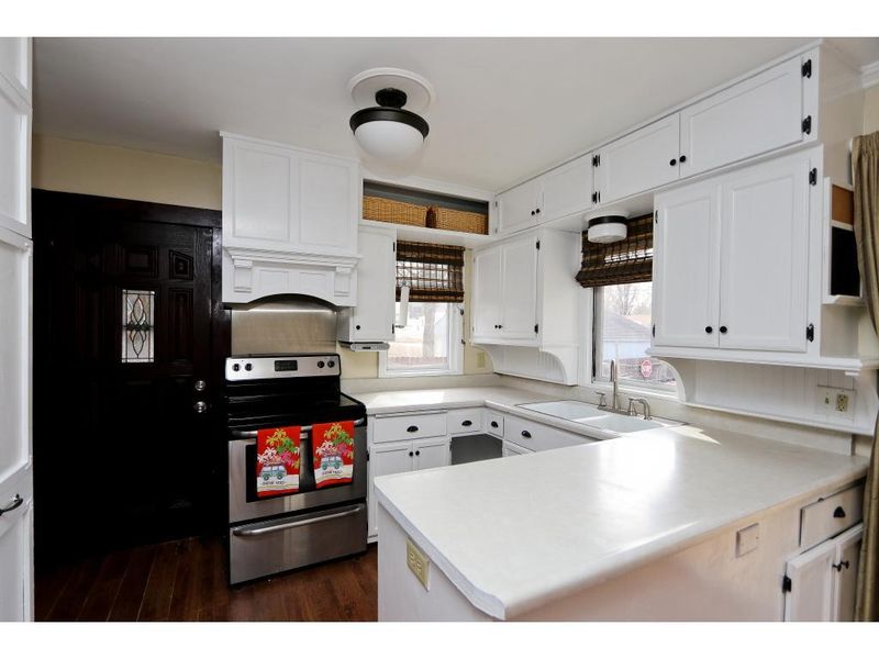 2672 4th Ave E, North Saint Paul, MN 55109
