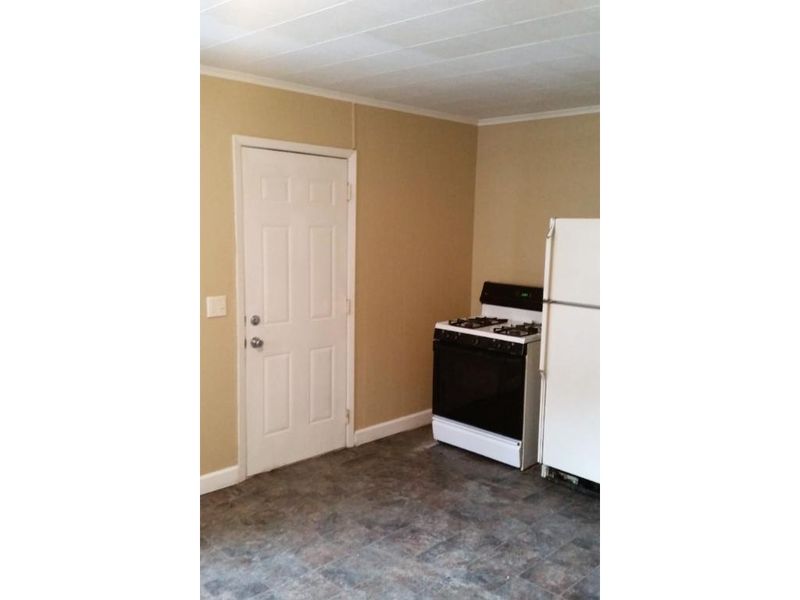 1048 Jessie St, Saint Paul, MN 55130