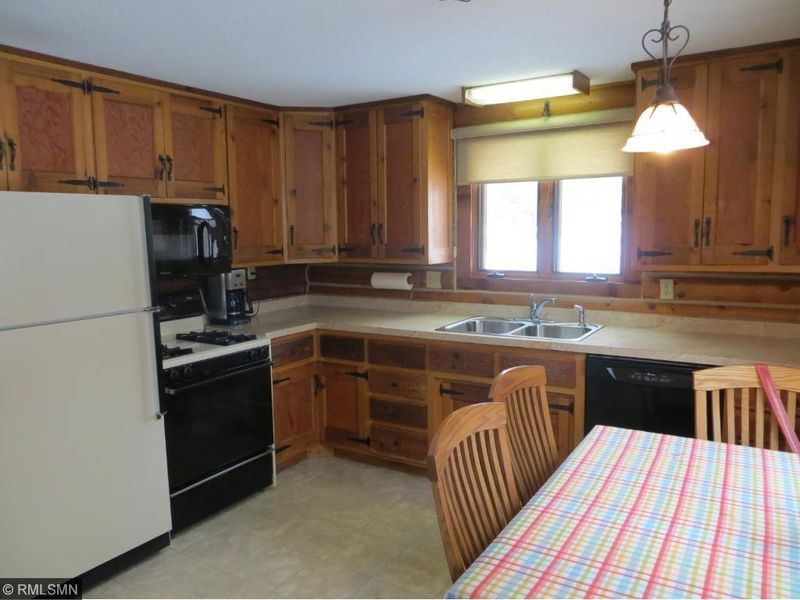 901 3rd St S, Sauk Rapids, MN 56379