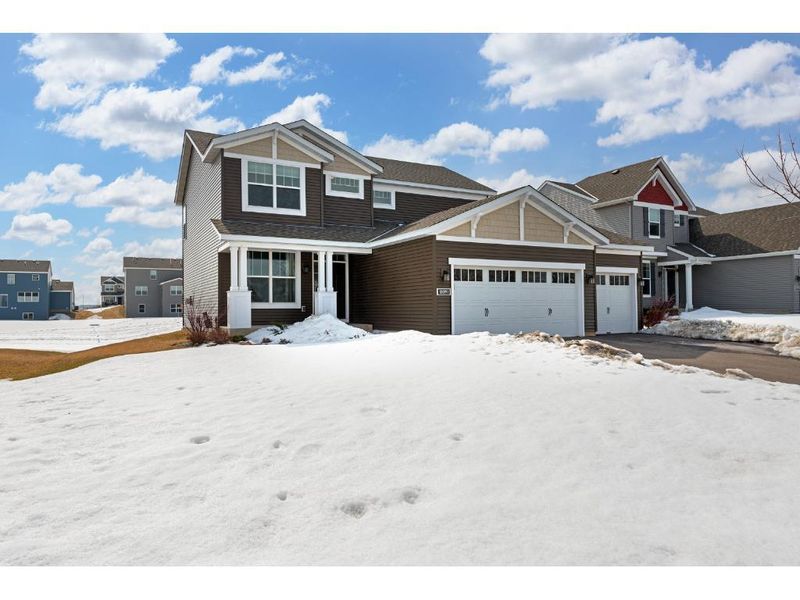 11091 4th St N, Lake Elmo, MN 55042