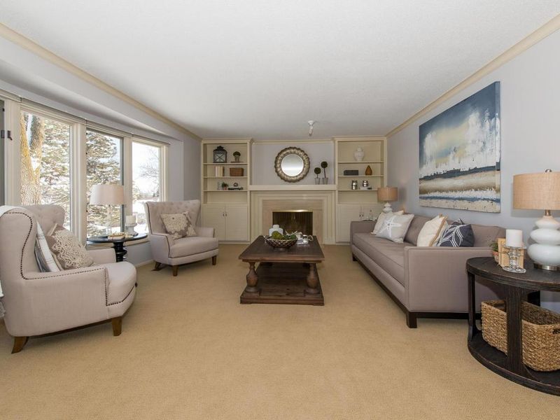 7204 Fleetwood Dr, Edina, MN 55439