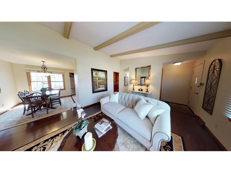 7137 Glouchester Ave, Edina, MN 55435