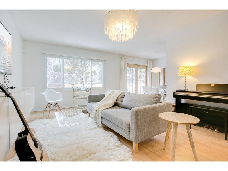 10287 Pilgrim Ln N, Maple Grove, MN 55369