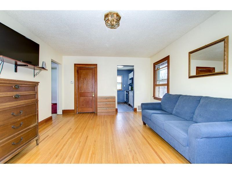 4534 Oliver Ave N, Minneapolis, MN 55412