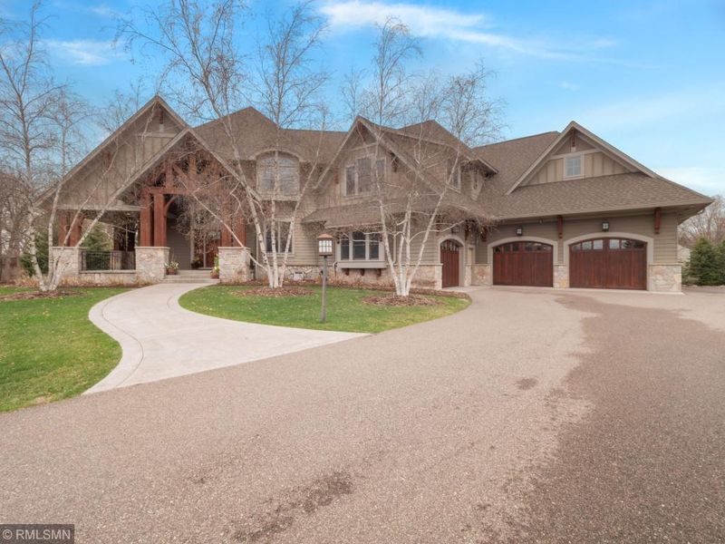 12466 Everton Cir N, White Bear Lake, MN 55110